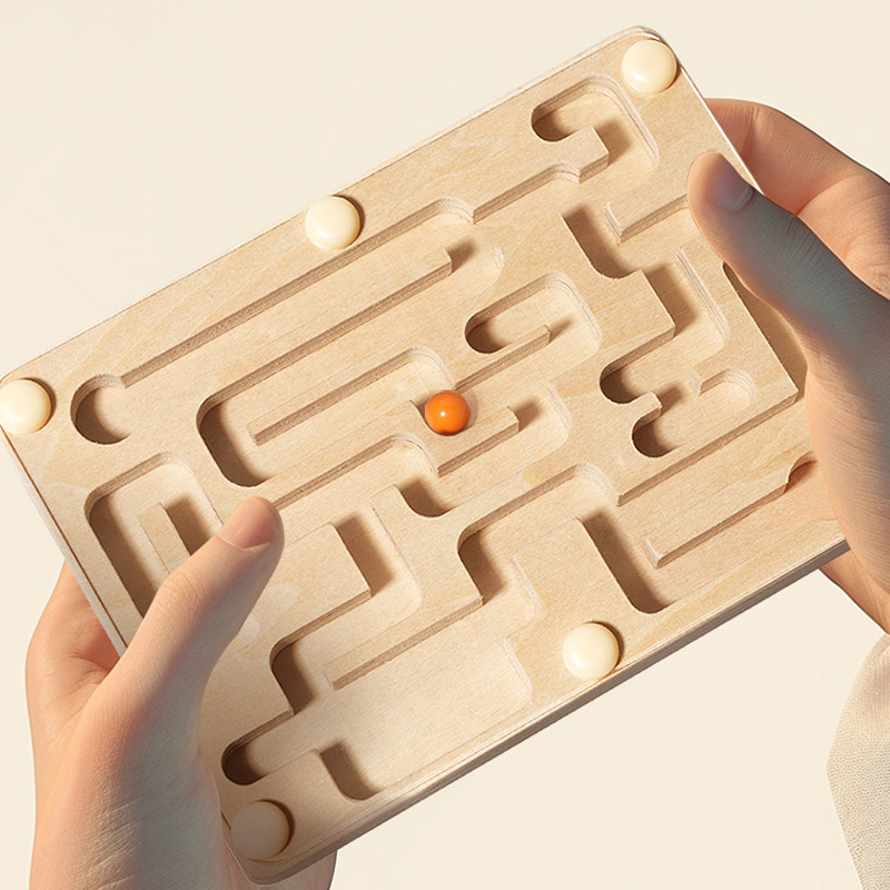Small Wooden Balance Bead Maze - Party Games At Home reseña y precio